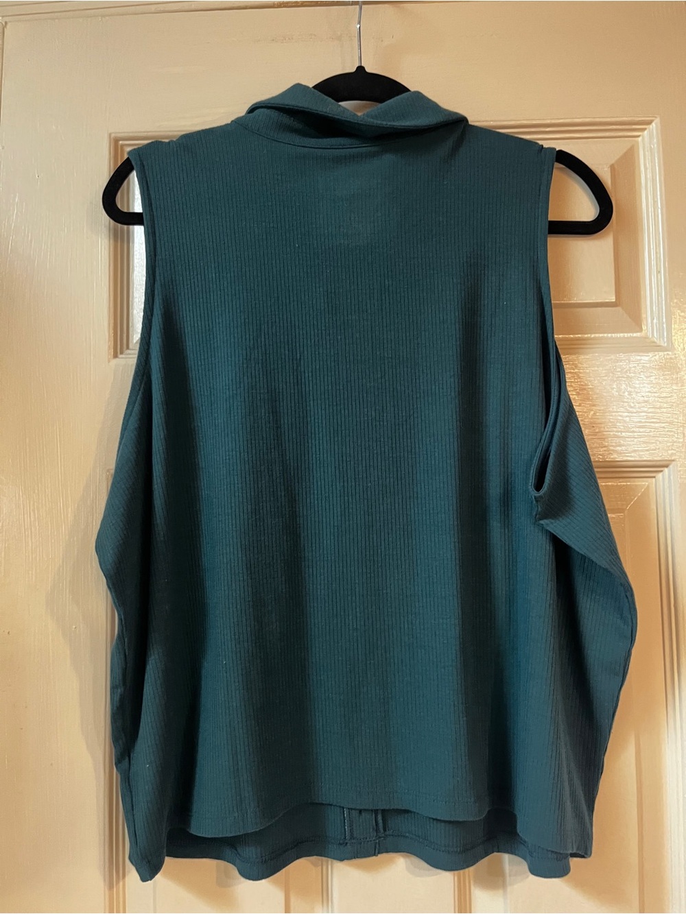 torrid Teal Ribbed Button-Front Cold-Shoulder Top - Picture 2 of 6
